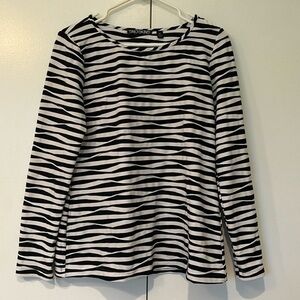 Sno Skins textured top